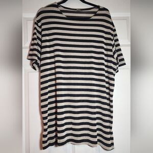 Super Stretchy Black and Cream Striped Short Sleeve Top